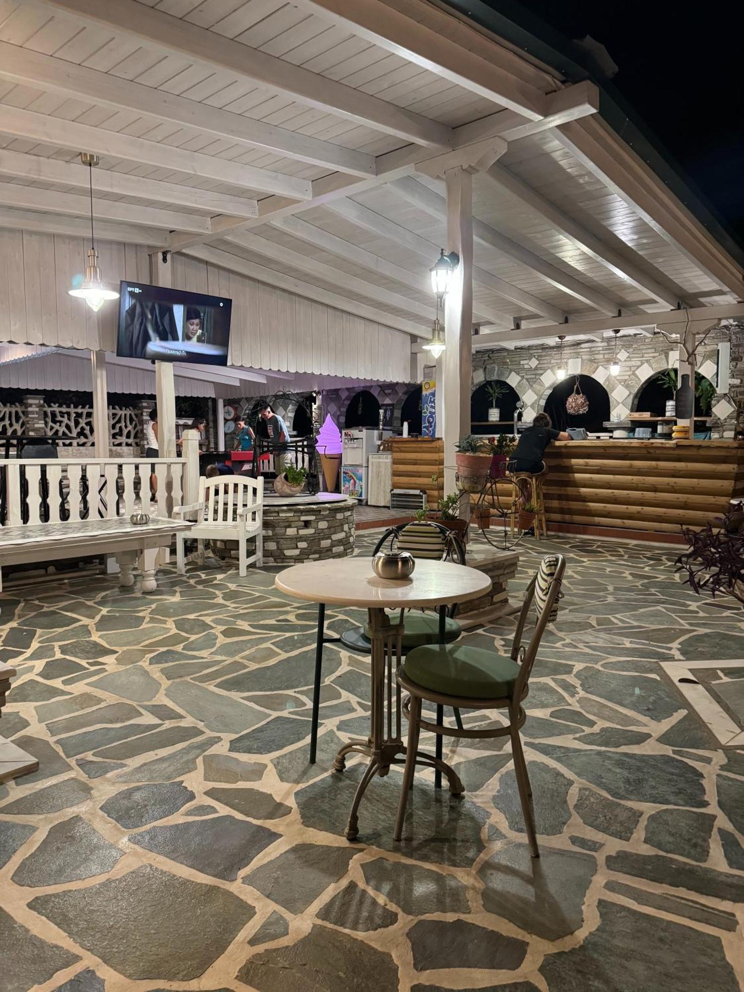 Diaporos Hotel Vourvourou Exterior photo